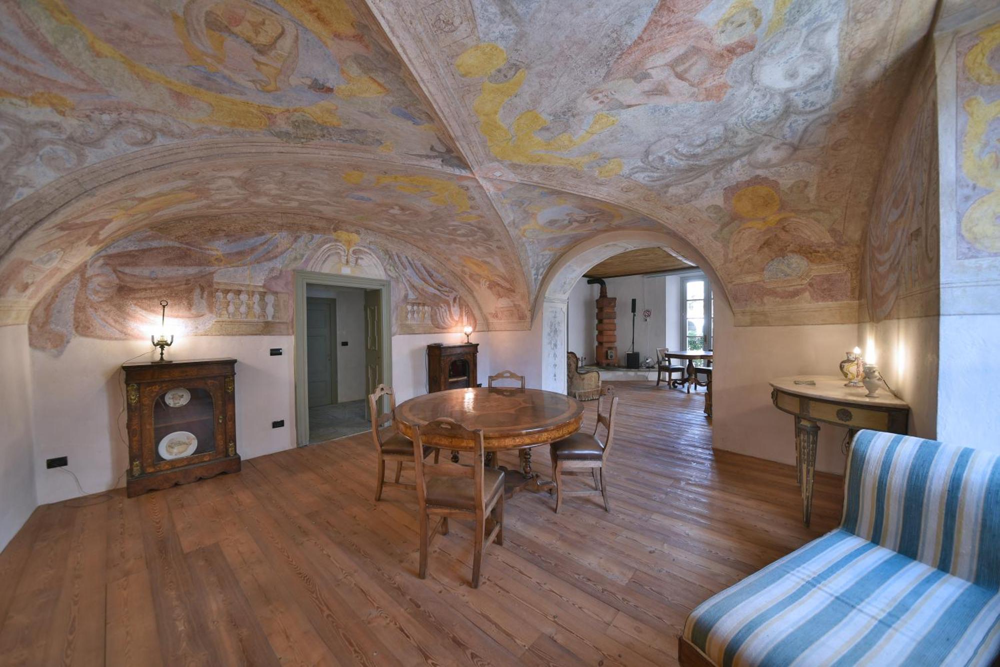 Willa Piano Nobile Al Roseto Del Drago San Bernardo  Zewnętrze zdjęcie